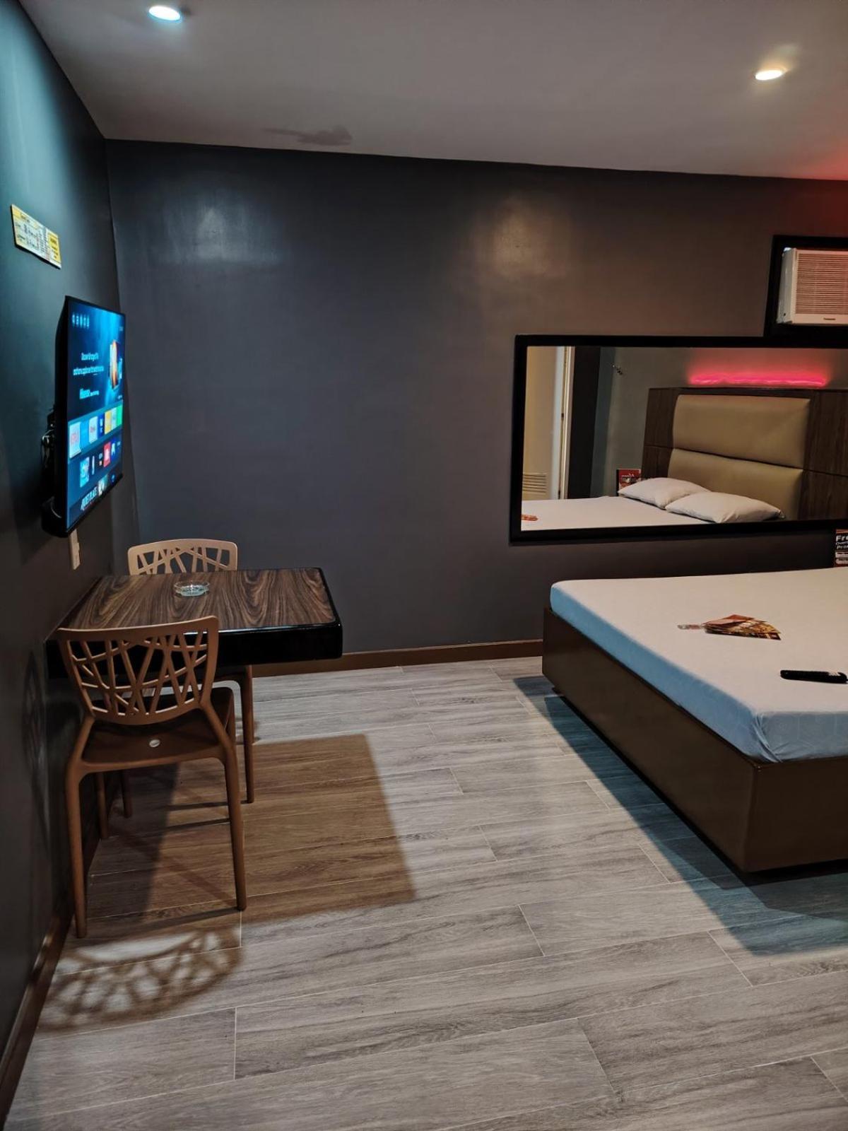 Hotel Sogo Quirino Manila Eksteriør billede