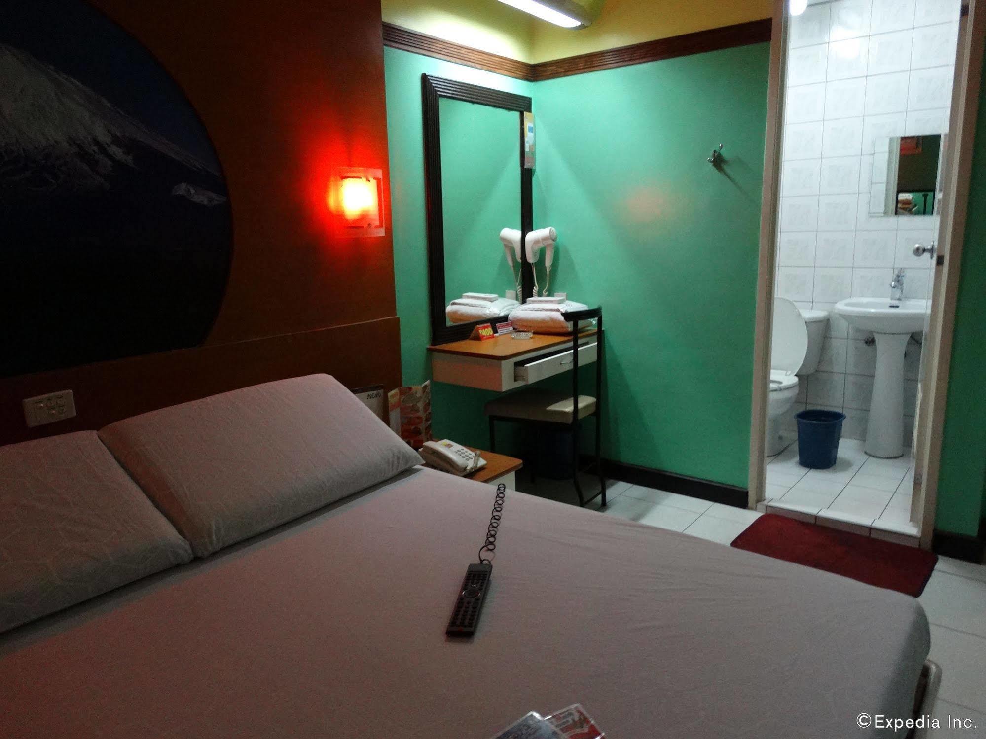 Hotel Sogo Quirino Manila Eksteriør billede